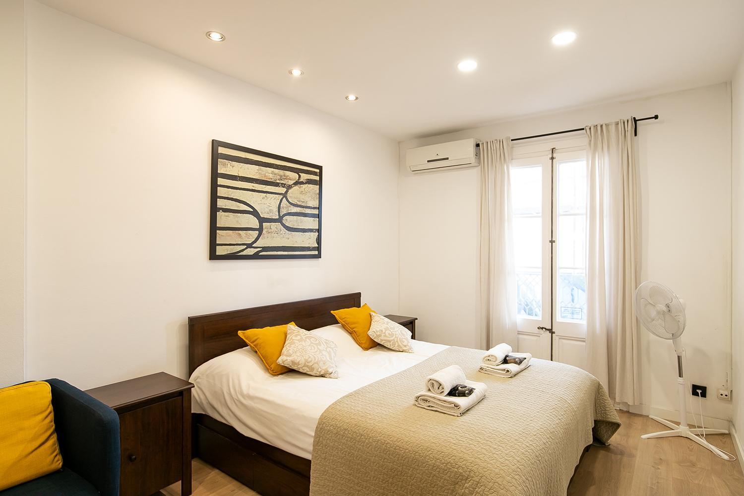 Beautiful Apartment With Terrace In Barcelona Eksteriør bilde