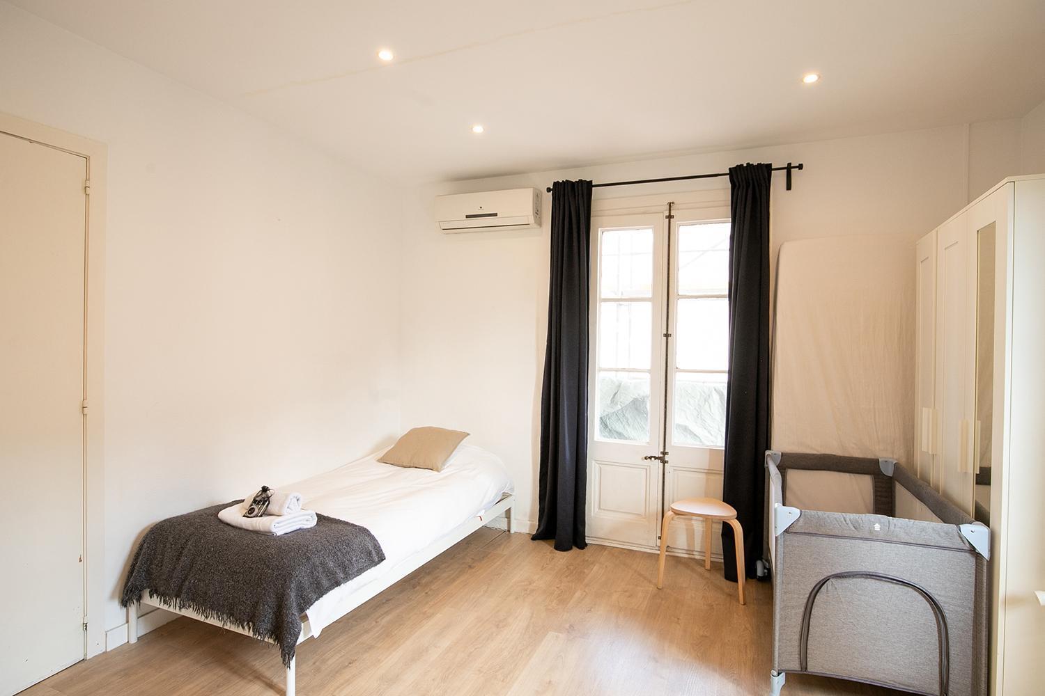 Beautiful Apartment With Terrace In Barcelona Eksteriør bilde